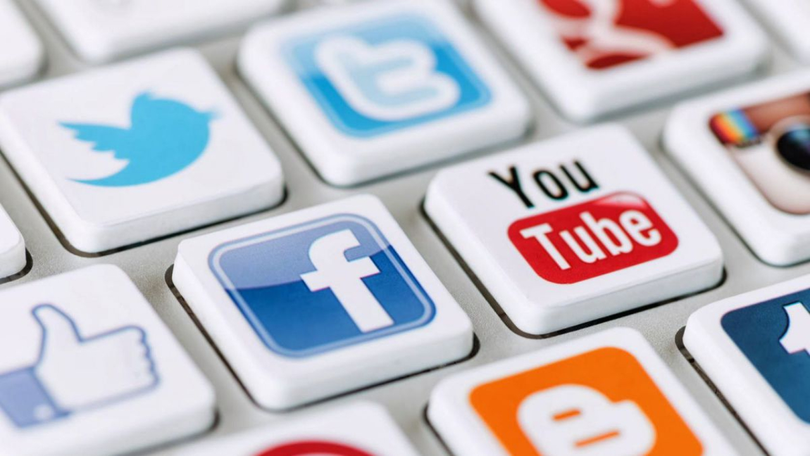 Promovarea pe rețelele de socializare o necesitate pentru micile afaceri. Sfaturi utile pentru a avea succes