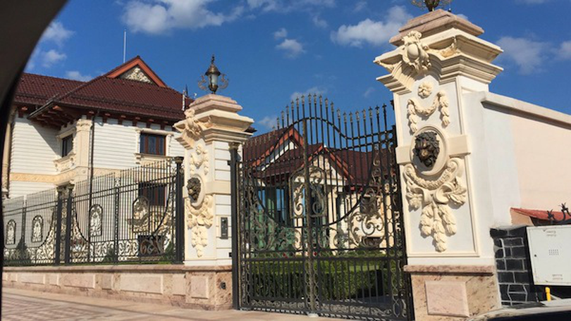 bogăția palatelor părăsite din comuna Certeze