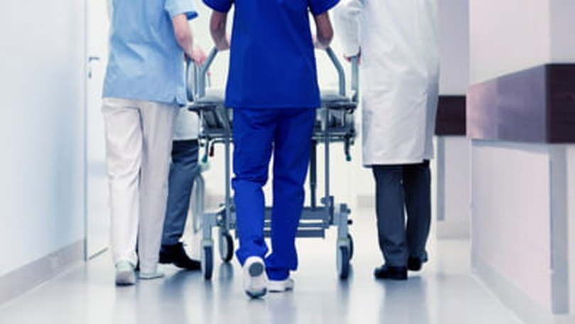 Sistemul de sănătate, praf în România