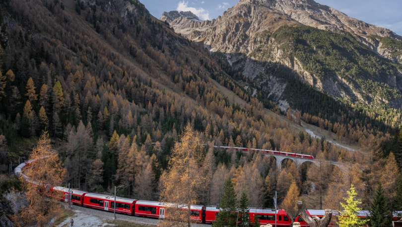Un tren cu o lungime de 2 kilometri va străbate un traseu spectaculos din Elveția