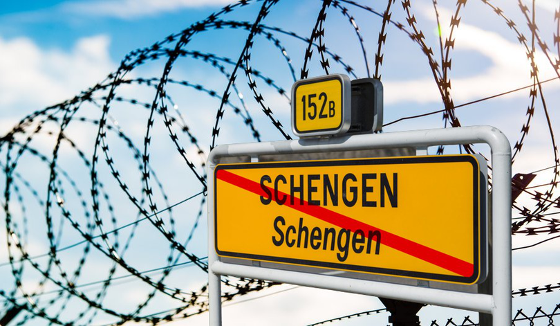 Austria ar vrea să ridice garduri pentru stoparea migrației  