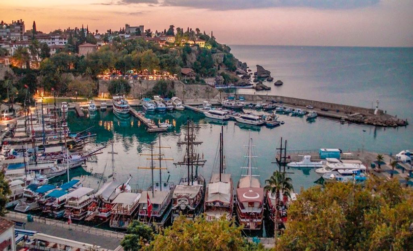 Prețurile sejururilor din Antalya vor crește anul viitor cu 15-20%