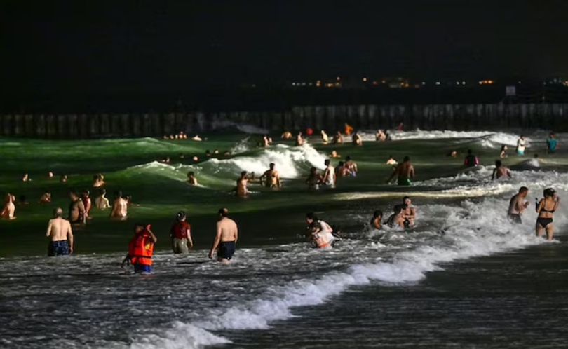 Plajă de noapte, Dubai