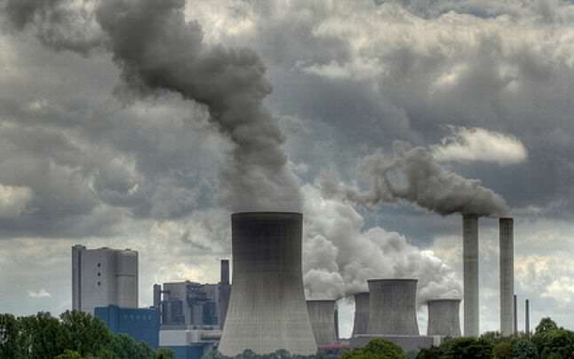 Comisia Europeană are în vedere măsuri drastice legate de factorii poluatori. Ce schimbări vor aduce noile propuneri