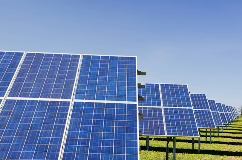 Panourile solare produc tot mai multă energie electrică în România. Sursă: Unsplash