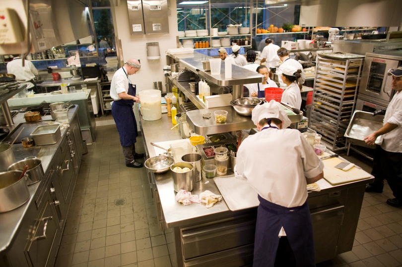 Statul dă 750 de milioane de euro la 10.000 de companii