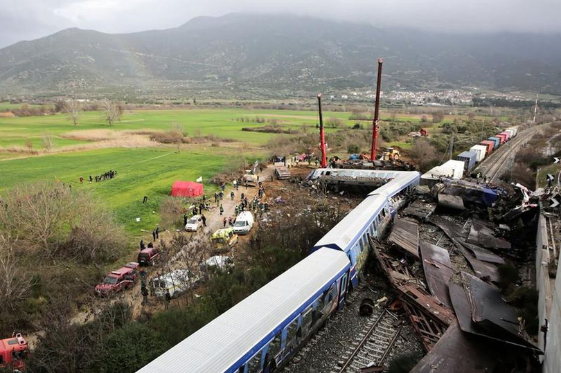 Familiile pasagerilor decedați în tragedia feroviară din Grecia sunt despăgubite