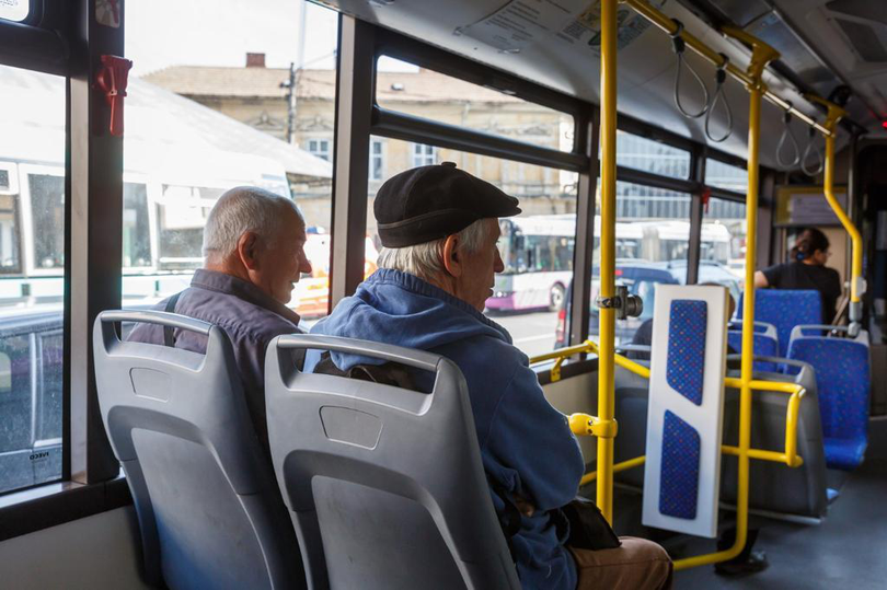 gratuitate pentru pensionari la transportul public