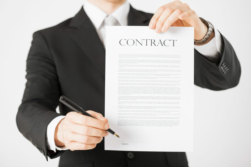 contract de muncă