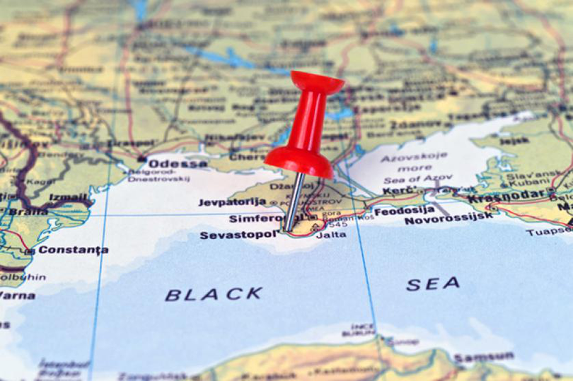 Constituția Ucrainei împiedică orice președinte sau guvern să cedeze teritorii fără a supune mai întâi întrebarea alegătorilor într-un referendum național.