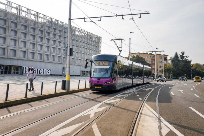 Tramvaie noi pe linia celui mai popular tramvai din București. Din noiembrie pe linia lui 41 ar putea circula tramvaie moderne