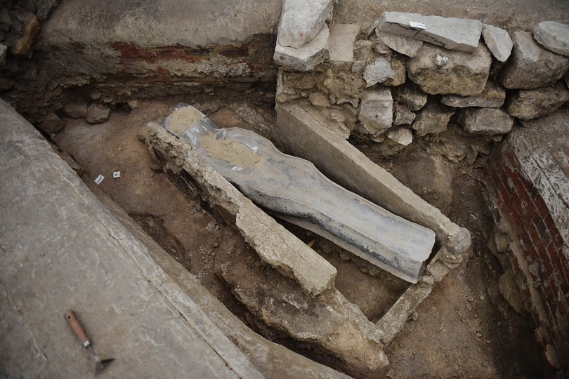 Cui aparțineau sarcofagele descoperite după incendiul de la Notre-Dame?
