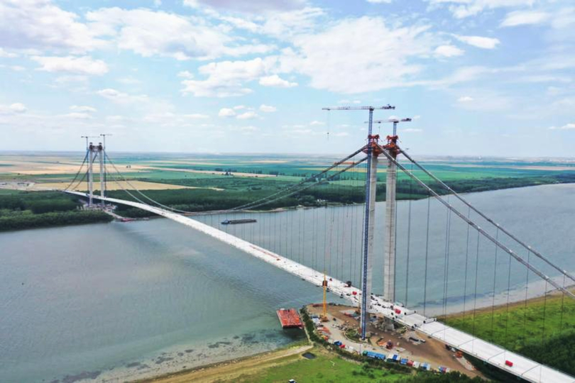 Podul de la Brăila ar putea fi dat în circuluație din aprilie pe varianta Măcin, în august pe porțiunea Jijila
