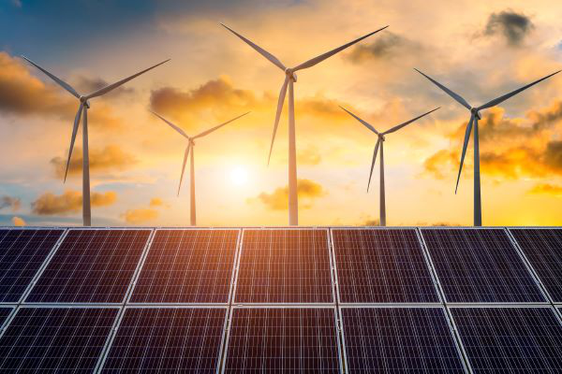 Terenurile României vor fi concesionate. Se vor planta panouri fotovoltaice pe cele care nu mai pot fi folosite în agricultură. 12.000 de hectare se pregătesc să genereze energie / sursa foto: euractiv.com