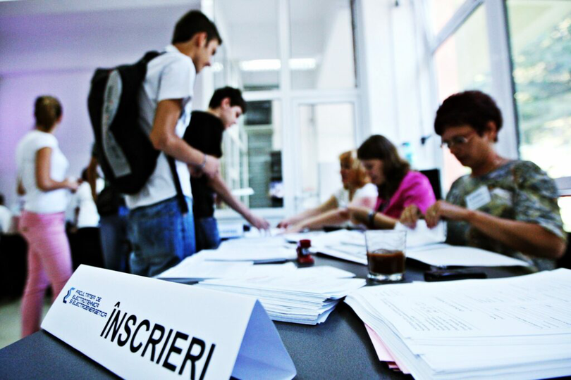 Admiterea la facultate