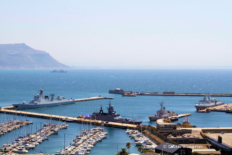 Navele adunate în Simon’s Town pentru exercițiul „Will For Peace”.Copyright Foto: Dean Wingrin