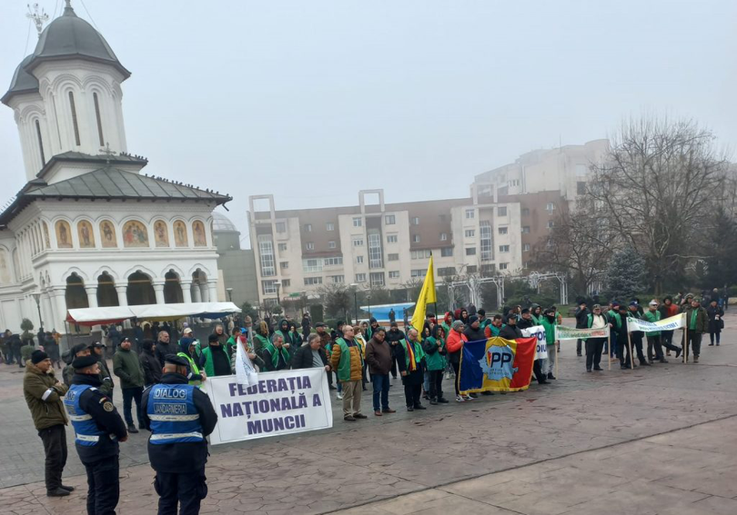 Protest al PER împotriva OMV/ sursa foto: radioinfinit.ro