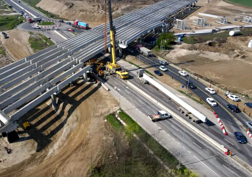 Autostrada A0, gata în proporție de 35%! Autoritățile promit inaugurarea ei în acest an. Șantierul este prea greu pentru oamenii lui Dorinel Umbrărescu / sursa foto: spotmedia.ro