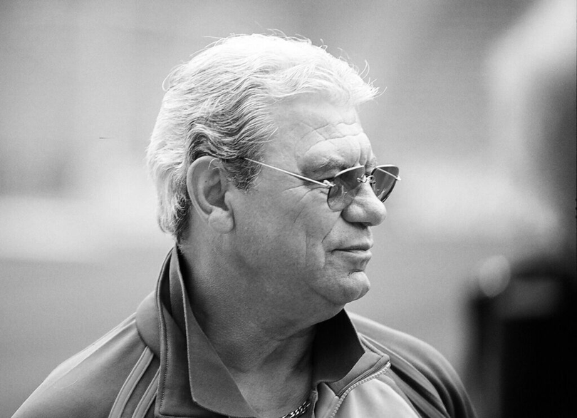 Născut pe 22 martie 1937, în Agrișul Mic, județul Arad, Emeric Ienei a început fotbalul ca junior la Flamura Roșie Arad, unde și-a făcut debutul ca senior în 1955.