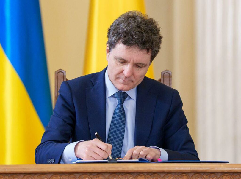 Nicușor Dan - „Am semnat azi o declarație de Parteneriat strategic și este un moment important în relația noastră bilaterală”.