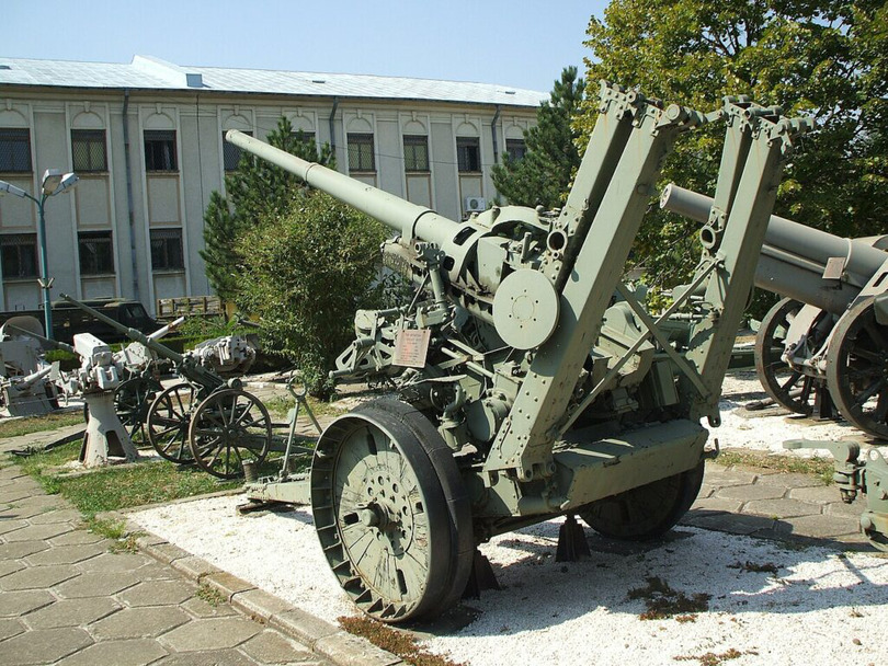 istoria industriei românești de armament 