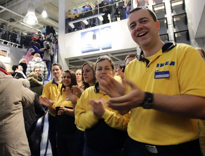 Angajații Ikea au acum un motiv de bucurie: compania va lansa un fond social dedicat ajutorării lor