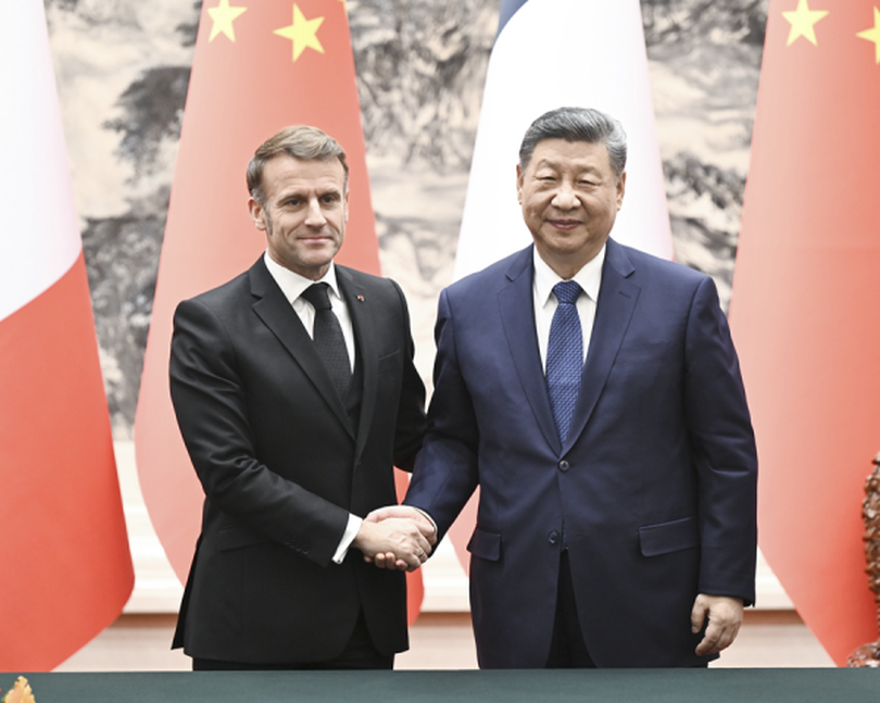 Liderul francez Emmanuel Macron încearcă să implice Beijingul în presiuni asupra Rusiei pentru un armistițiu cu Ucraina, după un val recent de demersuri diplomatice în jurul planului de pace condus de Statele Unite.