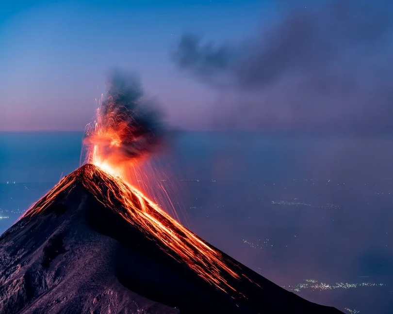 Cel mai mare vulcan din lume a devenit activ! 