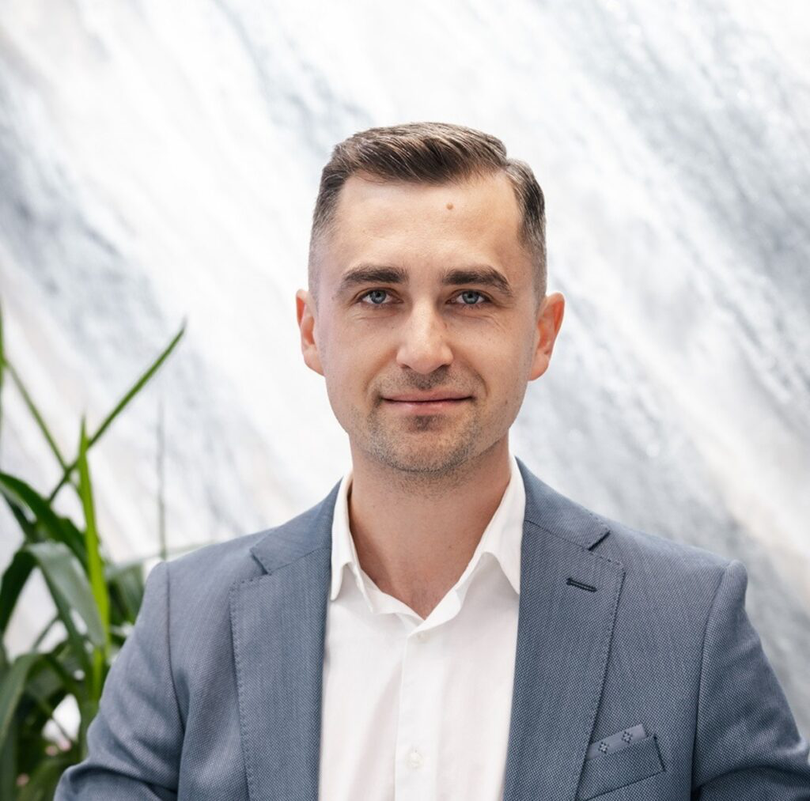 „Evoluția financiară a Novarion DMX Construction arată o creștere accelerată a cifrei de afaceri (+150% față de 2024), însoțită de menținerea unor marje operaționale și de profitabilitate peste media sectorului de construcții” - Dan Munteanu, CEO-ul Novarion DMX Construction.