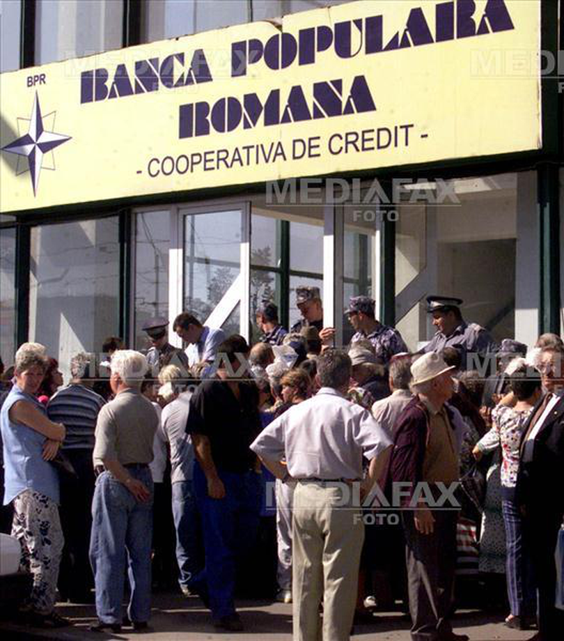 Sarabanda falimentelor băncilor private românești