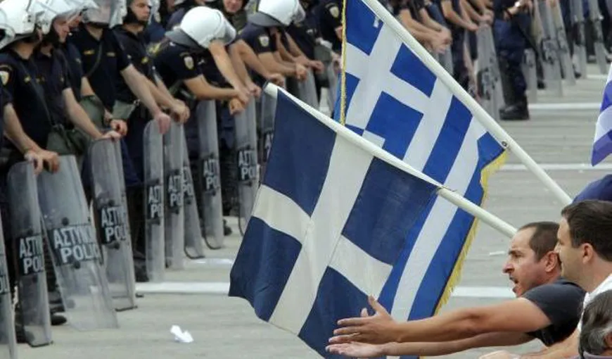 Proteste în Grecia: Poliţia a folosit gaze lacrimogene împotriva manifestanţilor violenţi