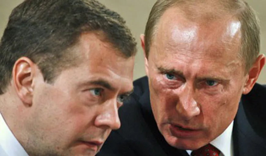 Putin şi Medvedev, la cules de porumb VIDEO