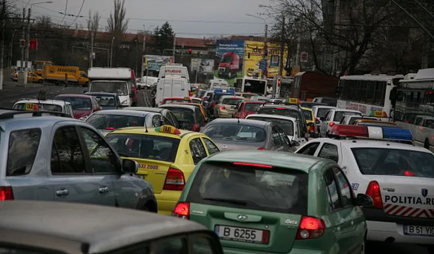 Cum FENTEAZĂ românii taxa auto