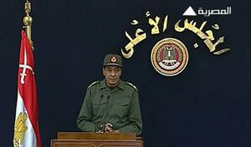 Egipt: Şeful autorităţii militare a acceptat demisia premierului Sharaf