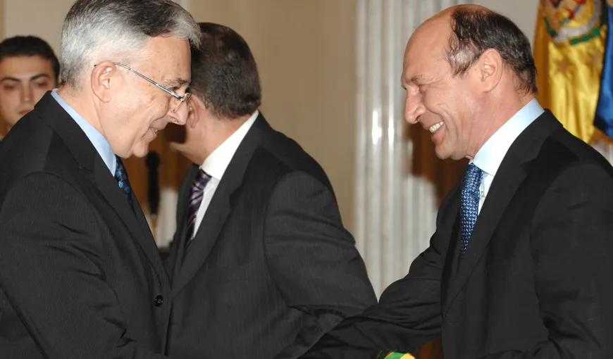 Guvernatorul BNR s-a întâlnit cu preşedintele Băsescu, la Palatul Cotroceni