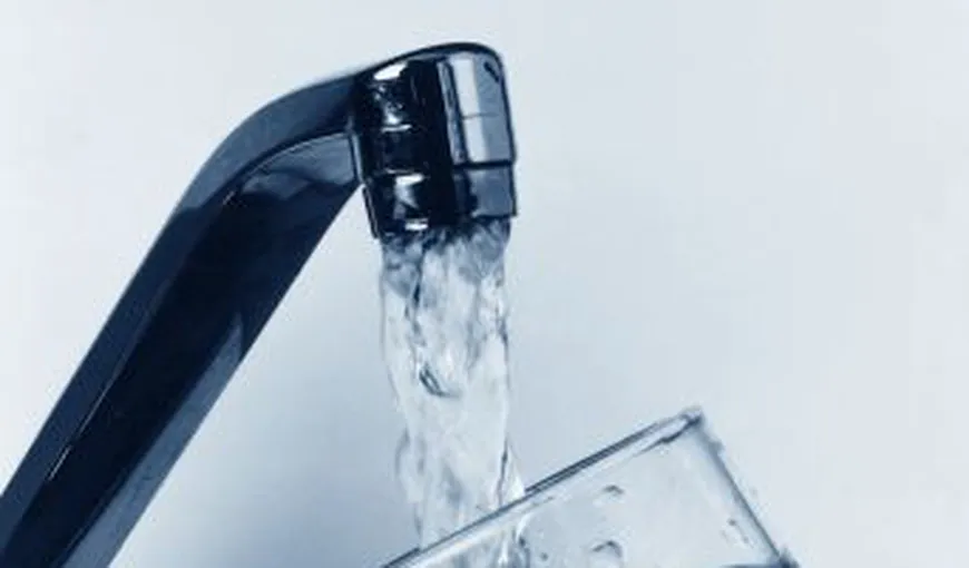 Apa potabilă este mai scumpă cu 36% în Bucureşti