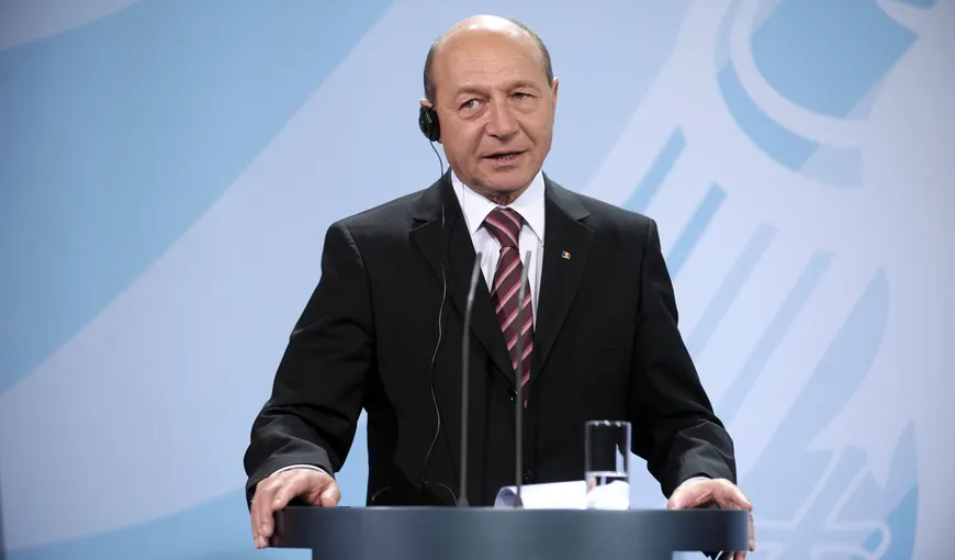 Băsescu le-a mulţumit românilor că au înţeles comandamentul major al României