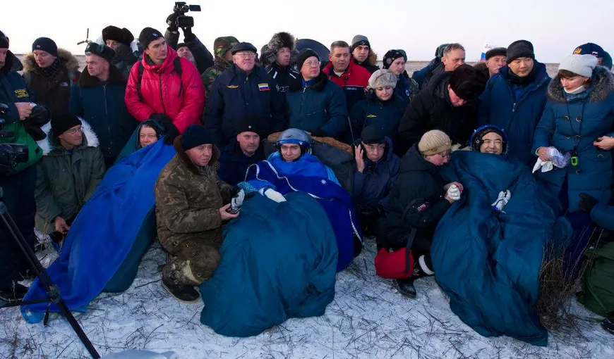 Kazahstan: Trei dintre membrii echipajului ISS au aterizat în siguranţă