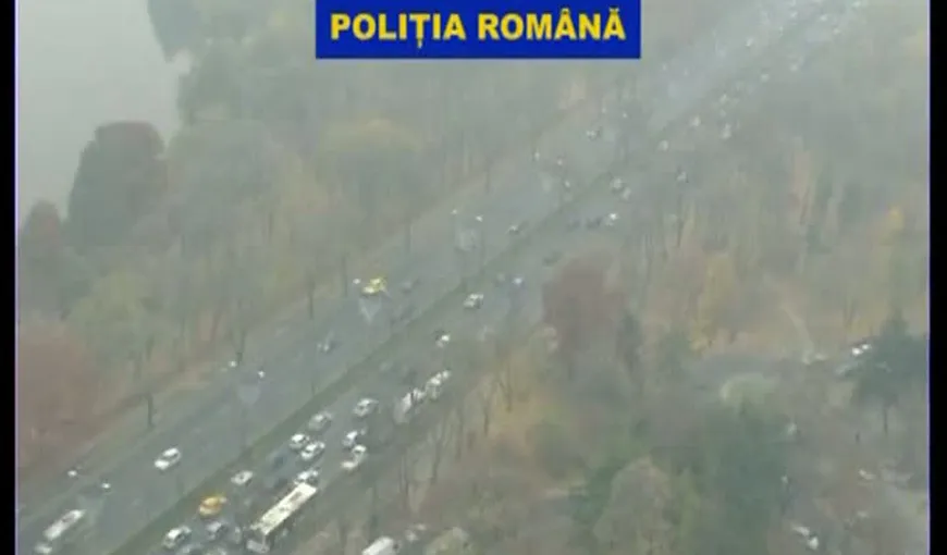 Traficul auto din Capitală, supravegheat cu elicopterul de către poliţişti