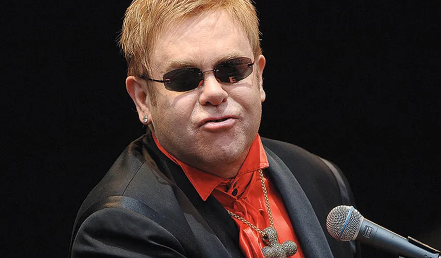Elton John o atacă dur pe Madonna: Arată ca o stripteuză de bâlci