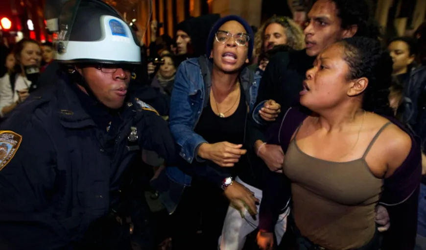 Arestări la un marş de protest al participanţilor la Occupy Wall Street VIDEO