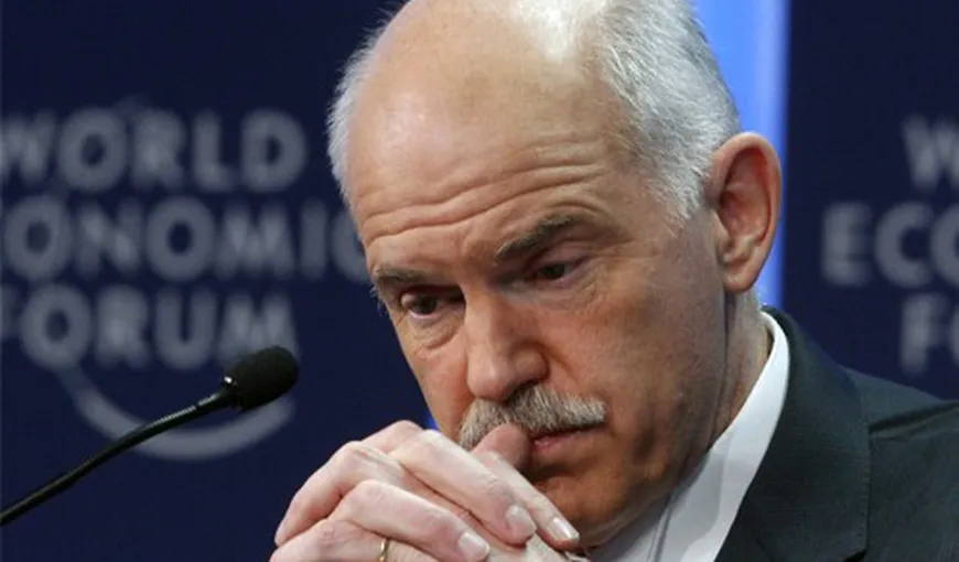Premierul Papandreou renunţă la referendumul privind planul european de salvare a Greciei