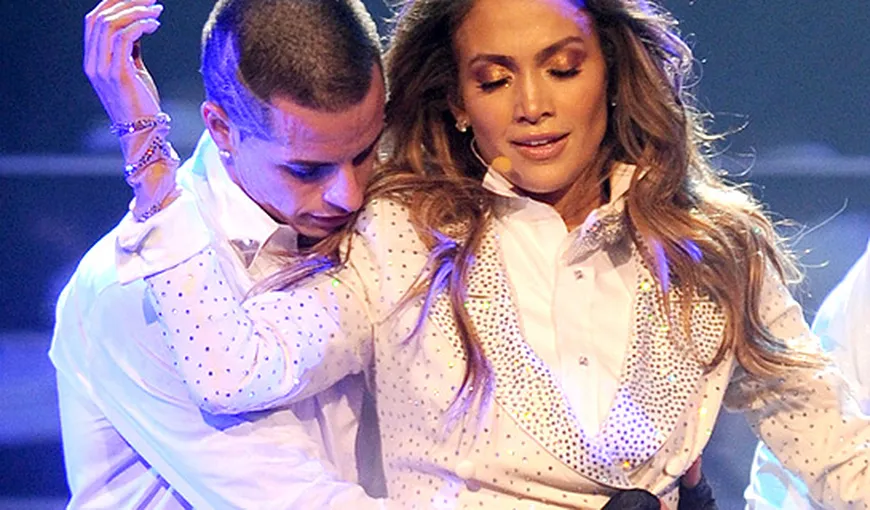 Jennifer Lopez în Hawaii cu dansatorul, de Ziua Recunoştinţei