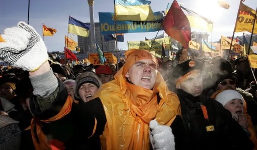 Opoziţia din Ucraina a comemorat, în ilegalitate, şapte ani de la începerea Revoluţiei Portocalii