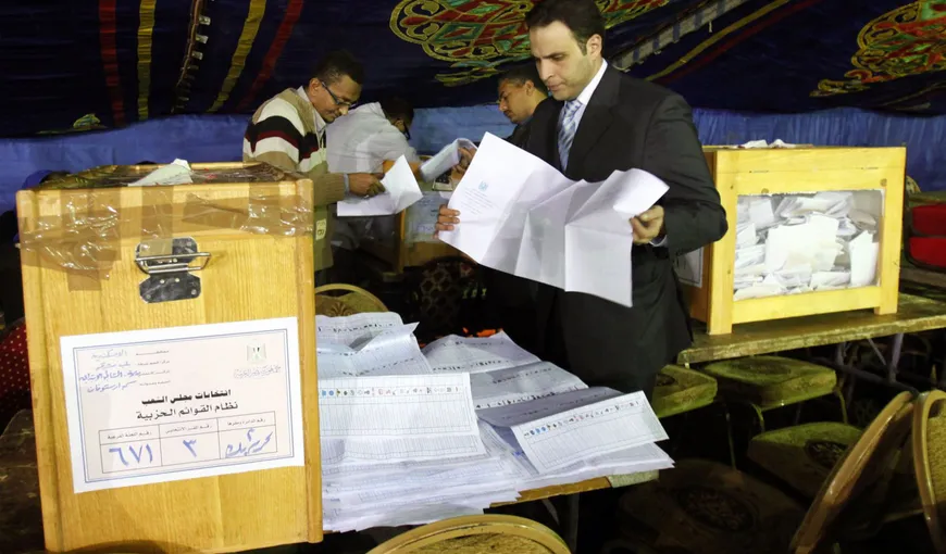 Islamiştii au câştigat peste 65 la sută din voturi în Egipt
