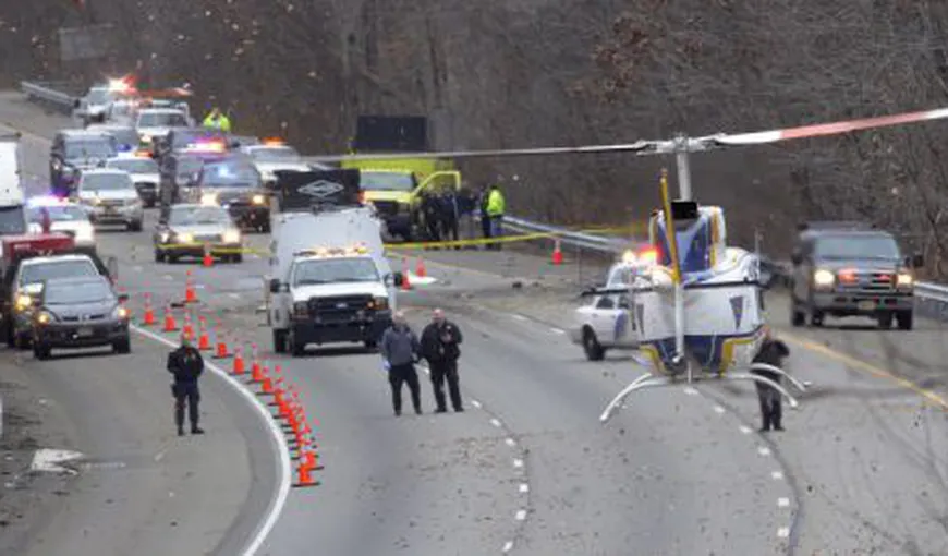 SUA: Avion prăbuşit pe o autostradă din New Jersey. Cinci persoane au murit