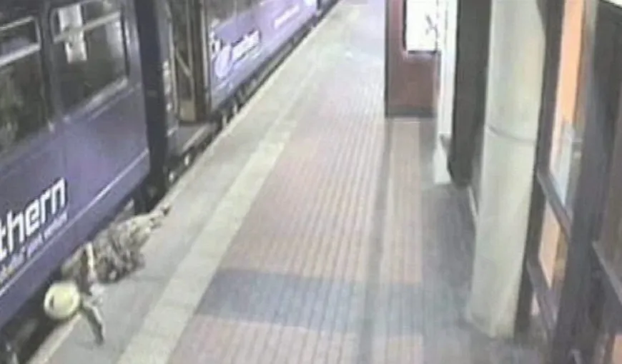 Imagini şocante: O englezoaică beată cade sub roţile trenului VIDEO