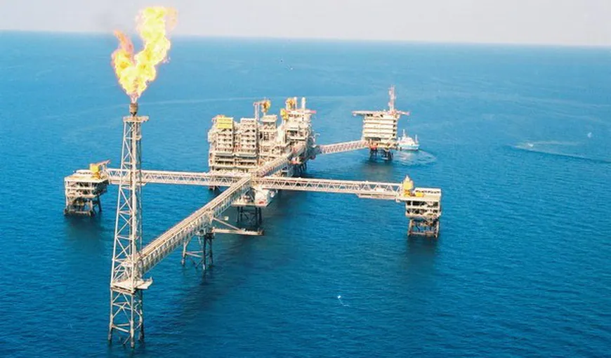 Ţările din Golf pot mări producţia de petrol în cazul unor noi crize în lumea arabă
