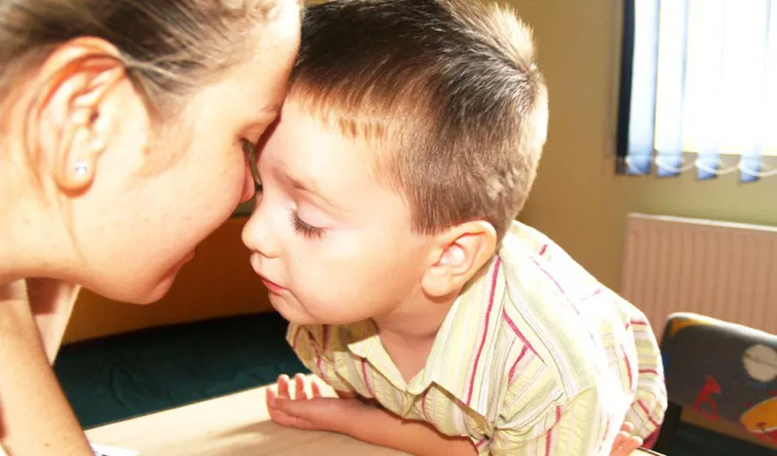 Copiii cu autism vor beneficia de servicii gratuite în 40 de centre