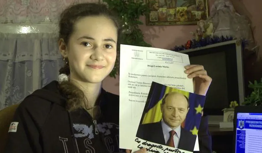 Fetiţa care corespondează cu Traian Băsescu. Ce i-a scris şi ce i-a răspuns şeful statului VIDEO